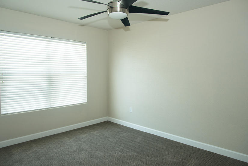 PELICAN PLACE T/H WEST - Residential Lease