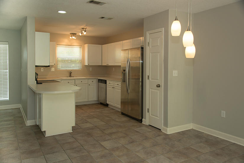 PELICAN PLACE T/H WEST - Residential Lease