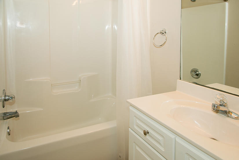 PELICAN PLACE T/H WEST - Residential Lease