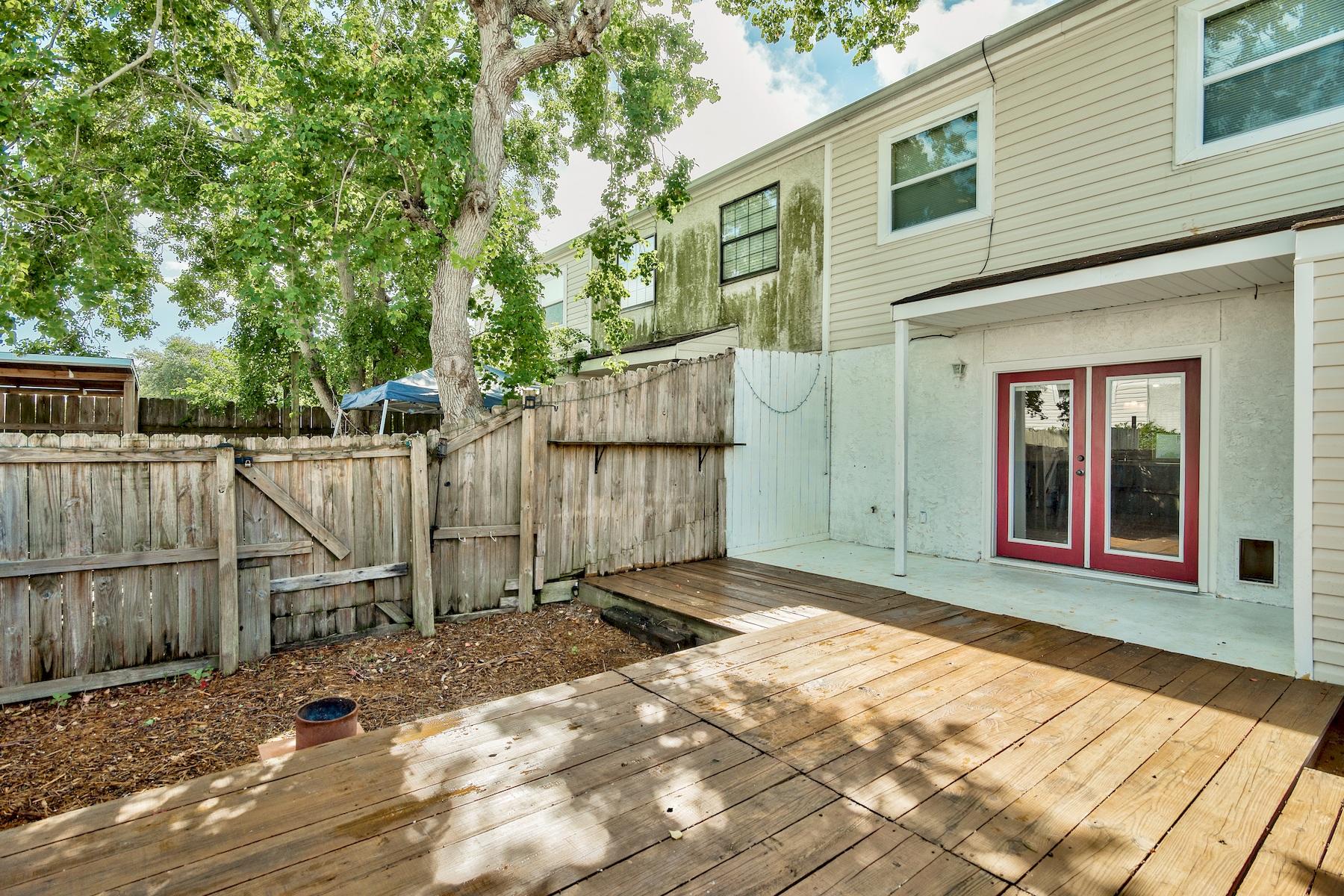 LEGION VILLAGE T/H - Residential