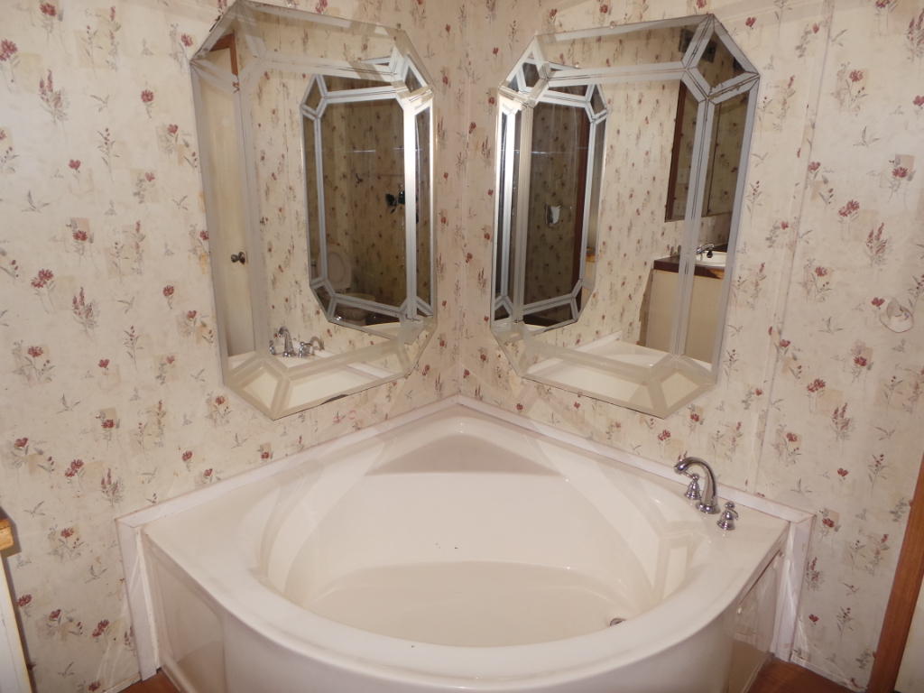 EAST BAY HEIGHTS - Residential