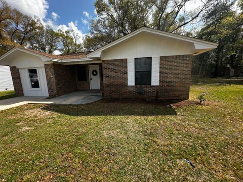 556 Lee Avenue Crestview FL 32539