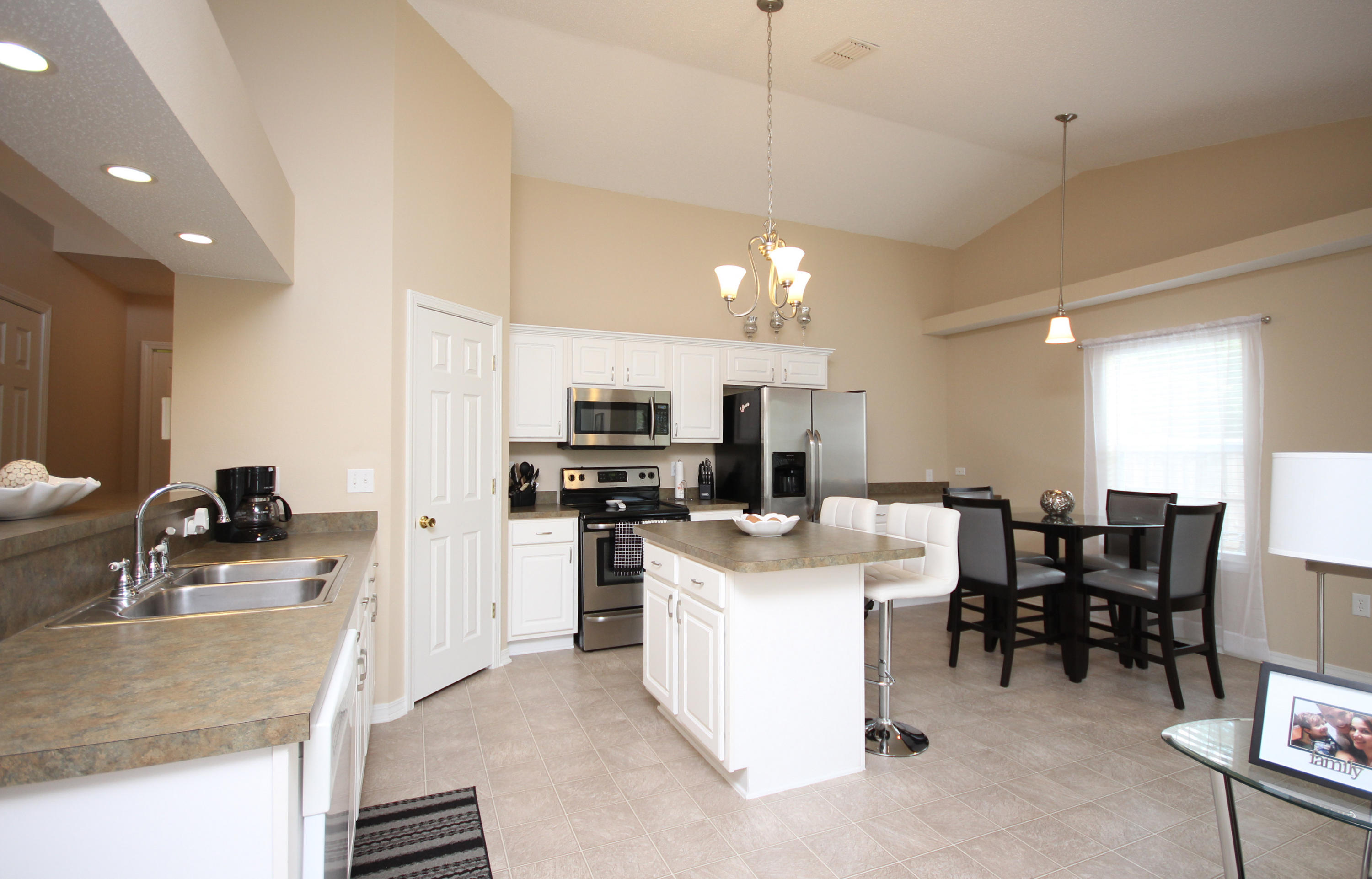 REDSTONE ESTATES - Residential