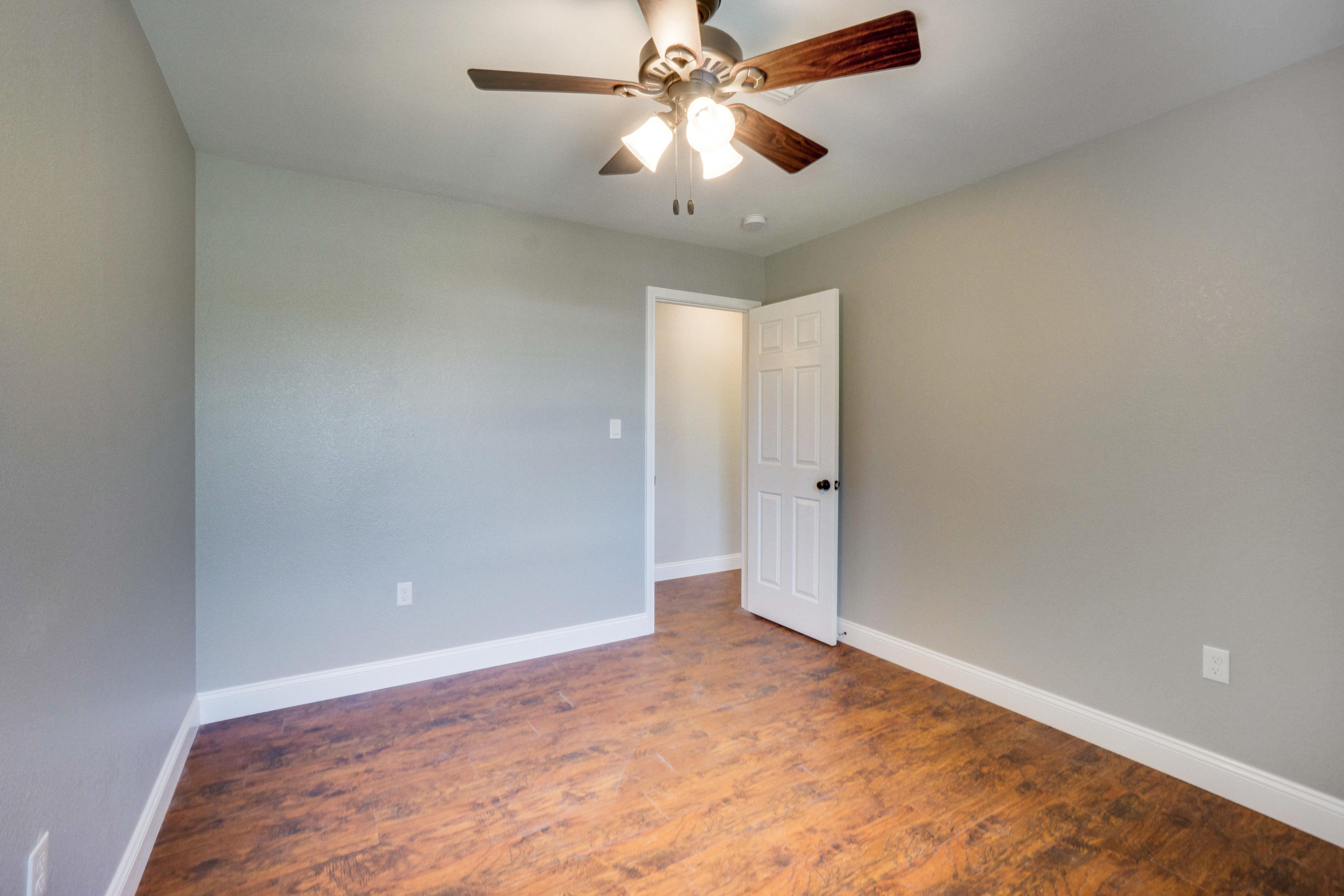 OAKDALE MINI FARMS RESUB LOT 3 and lot 4 - Residential