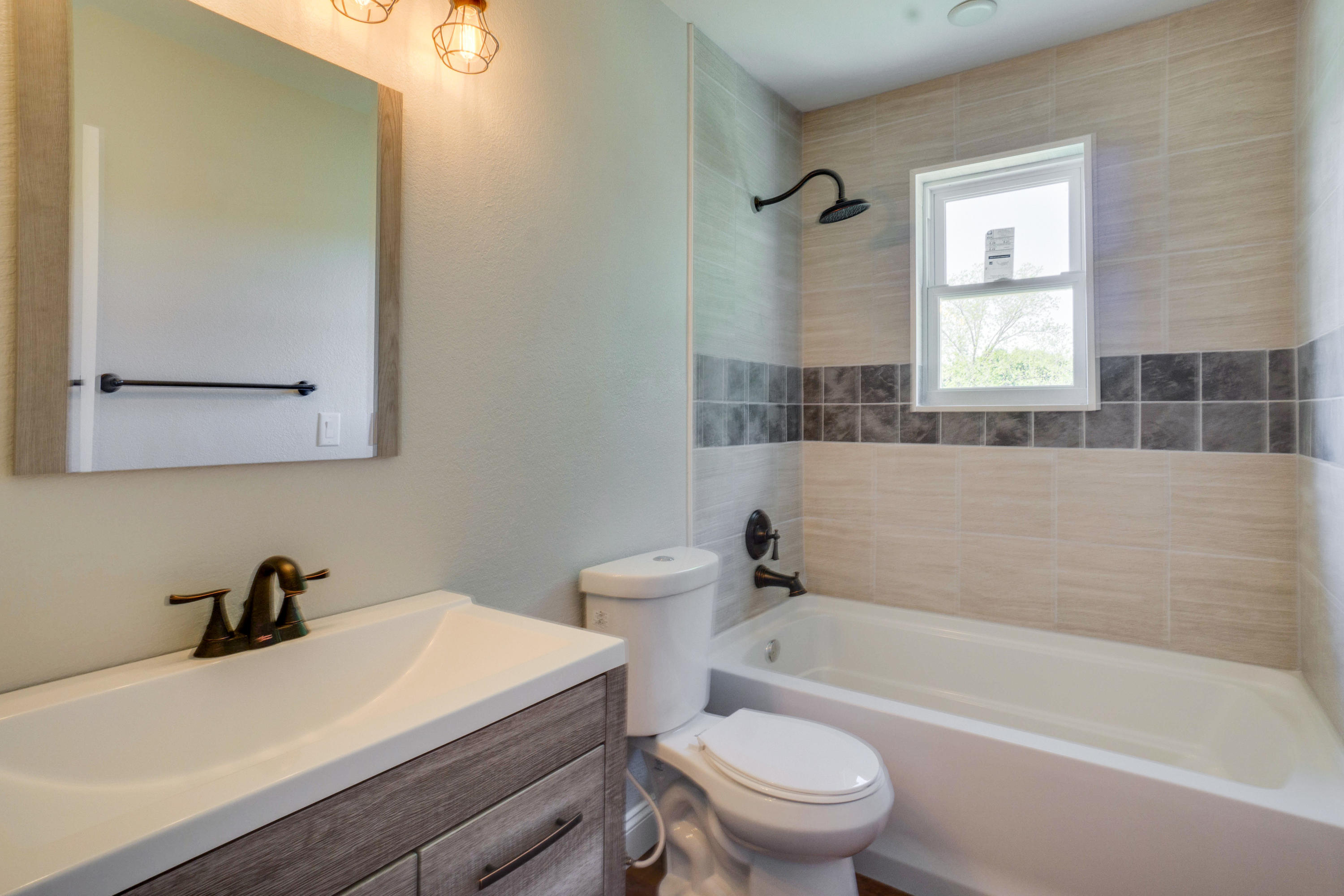 OAKDALE MINI FARMS RESUB LOT 3 and lot 4 - Residential