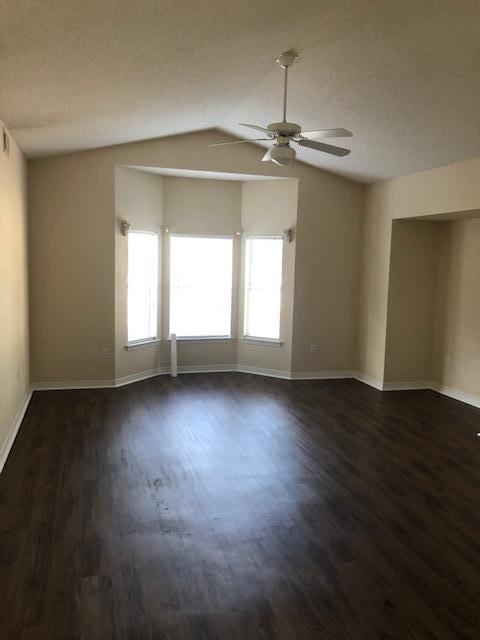 The Oaks at Niceville Condo - Residential
