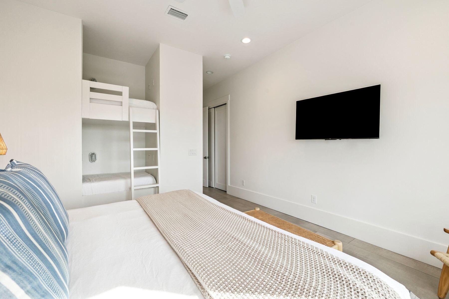 FRANGISTA BEACH 1ST ADDN - Residential