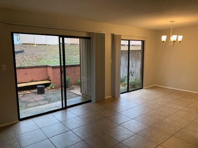 HIDDEN COVE T/H - Residential Lease