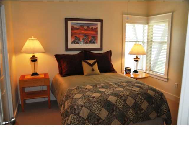 MAGNOLIA BAY - Residential Lease