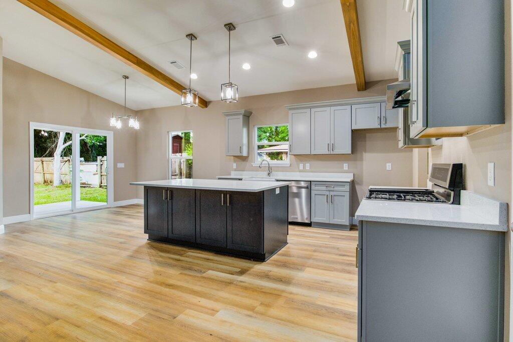 Navarre 2nd Addition - Residential