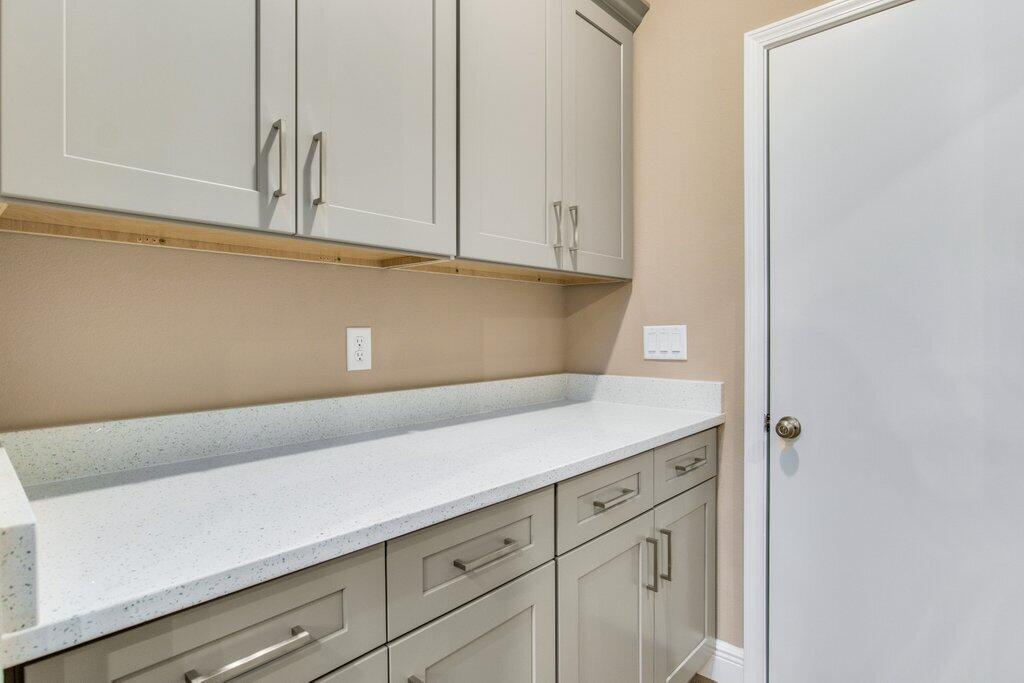 Navarre 2nd Addition - Residential