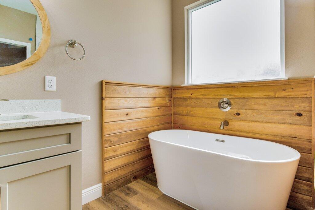 Navarre 2nd Addition - Residential