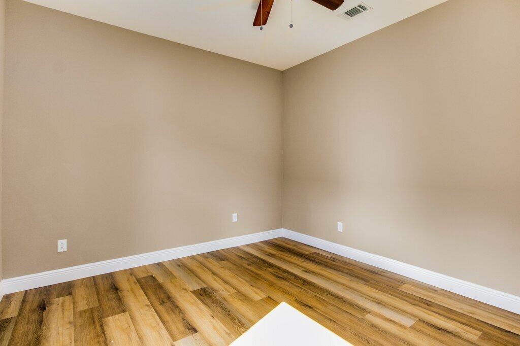 Navarre 2nd Addition - Residential