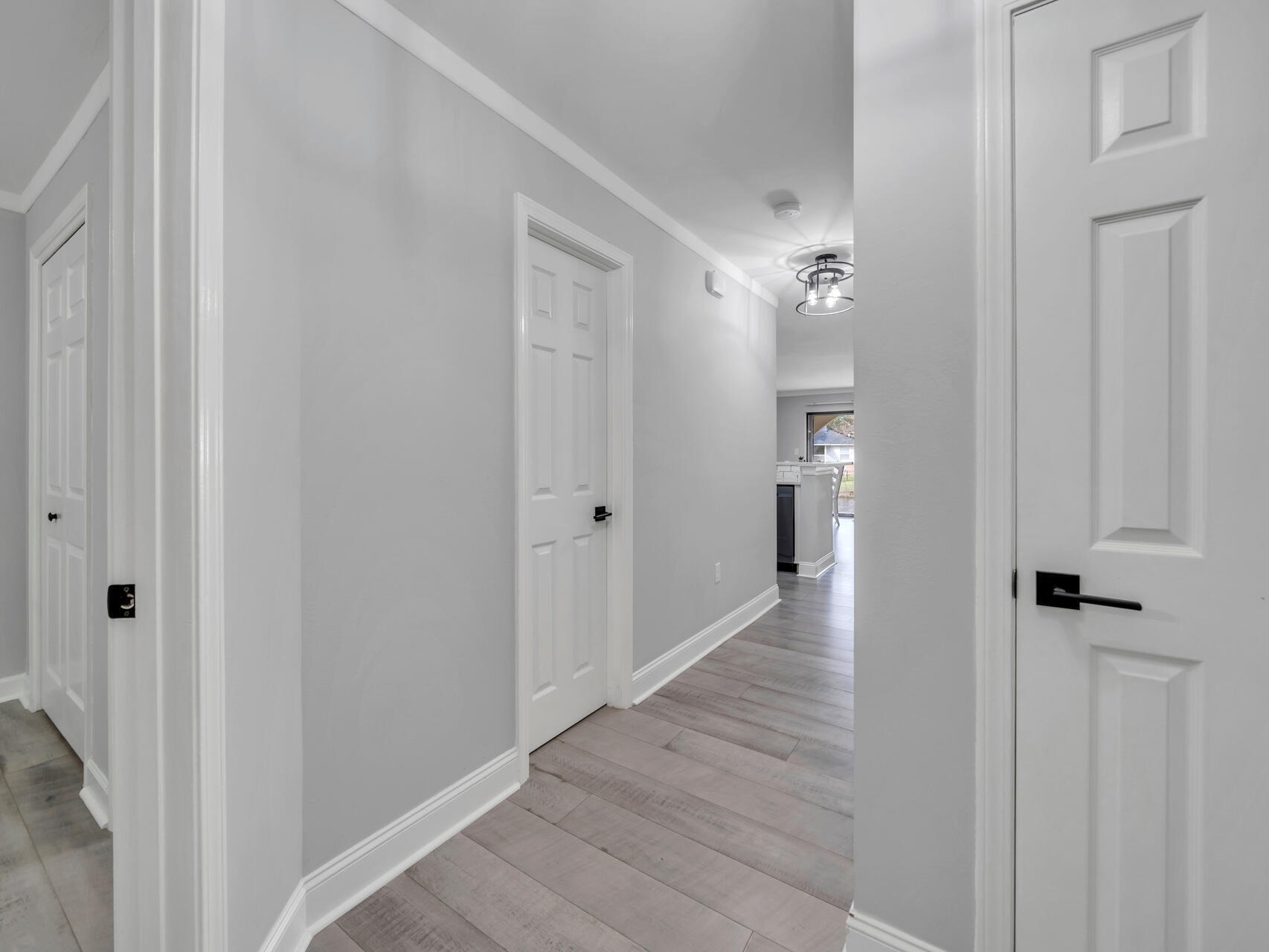 LAKESIDE CONDO AT BLUEWATER BAY - Residential