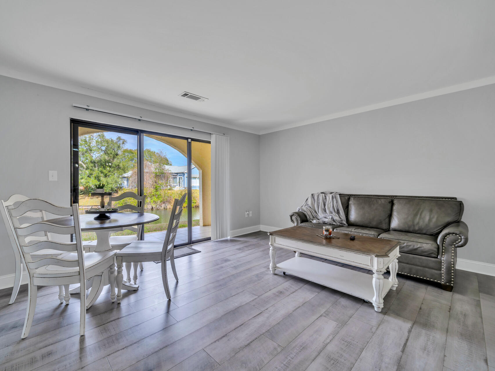 LAKESIDE CONDO AT BLUEWATER BAY - Residential