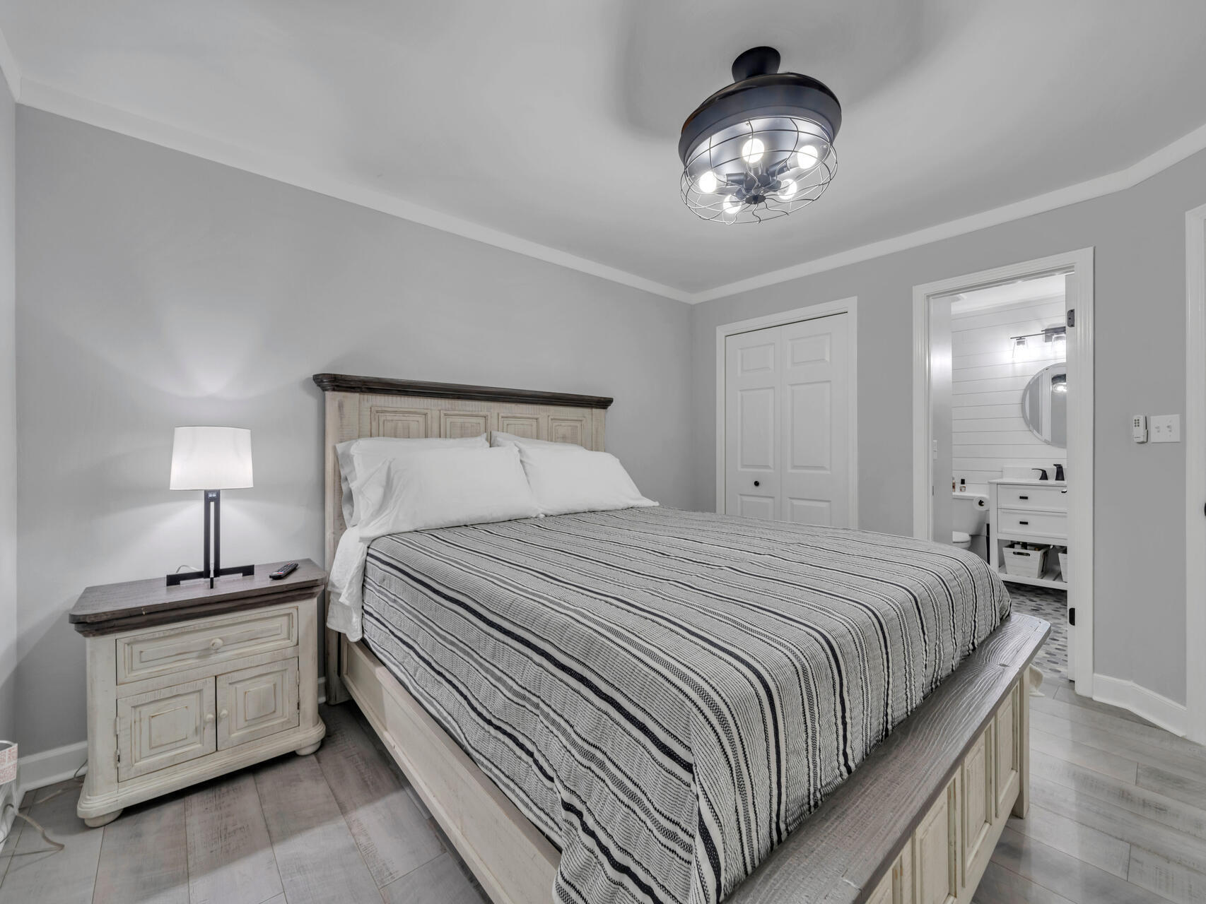 LAKESIDE CONDO AT BLUEWATER BAY - Residential