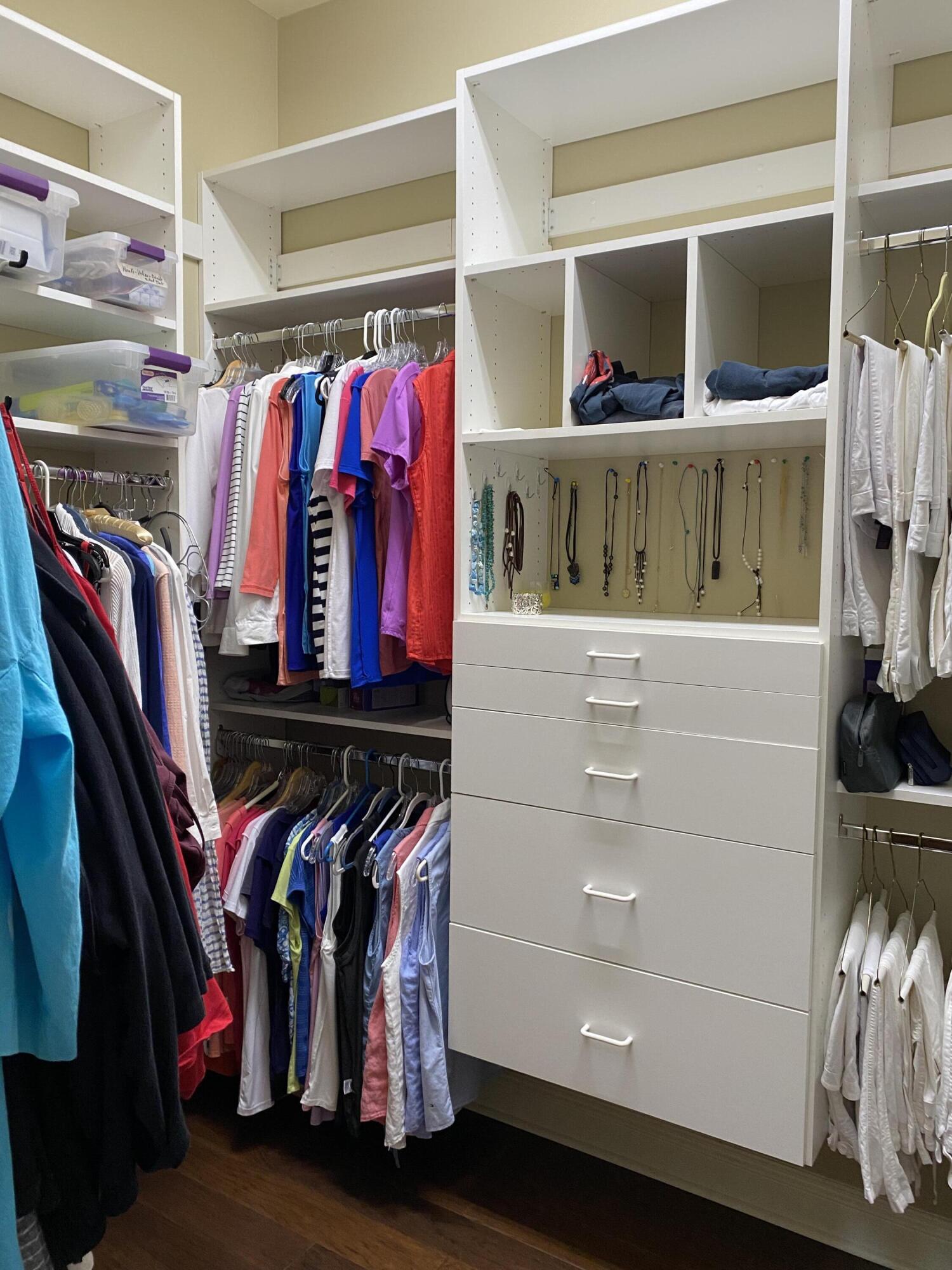 TROON DRIVE - Residential