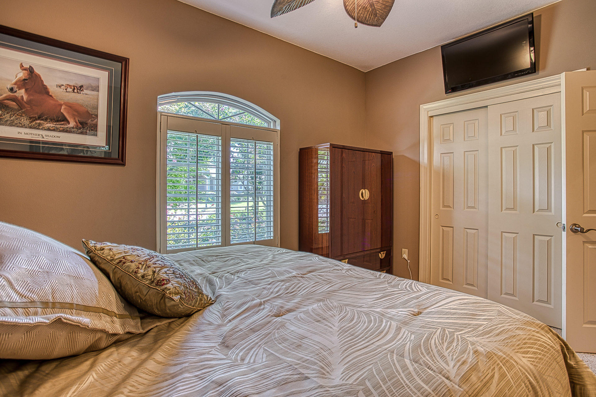 CHARDONNAY ESTATES - Residential