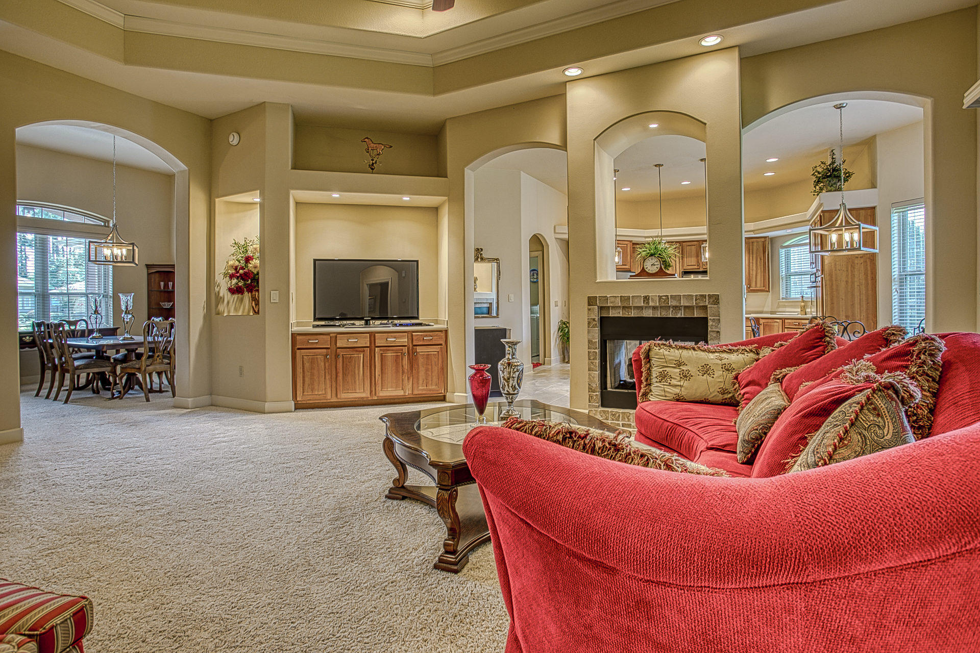 CHARDONNAY ESTATES - Residential