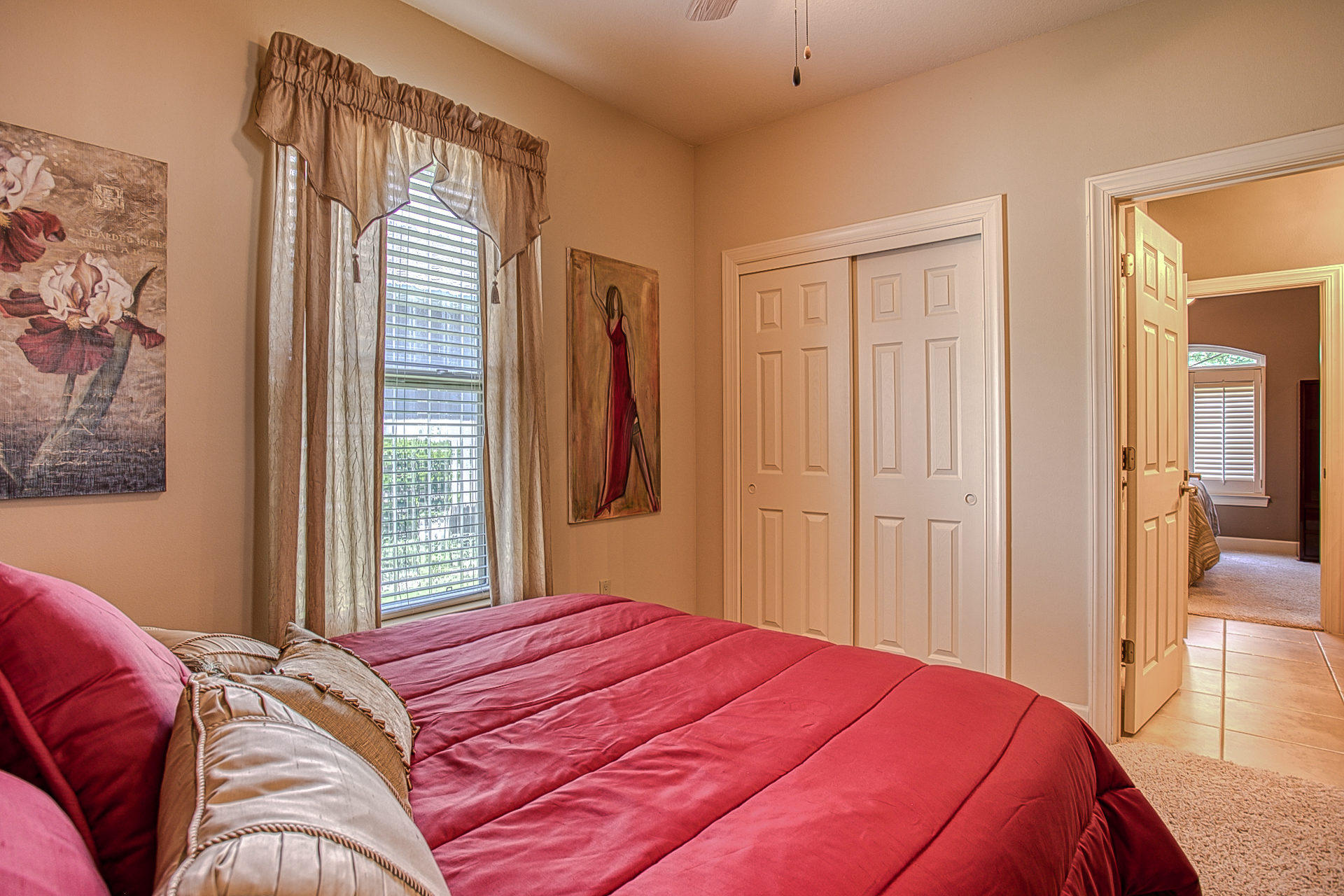 CHARDONNAY ESTATES - Residential