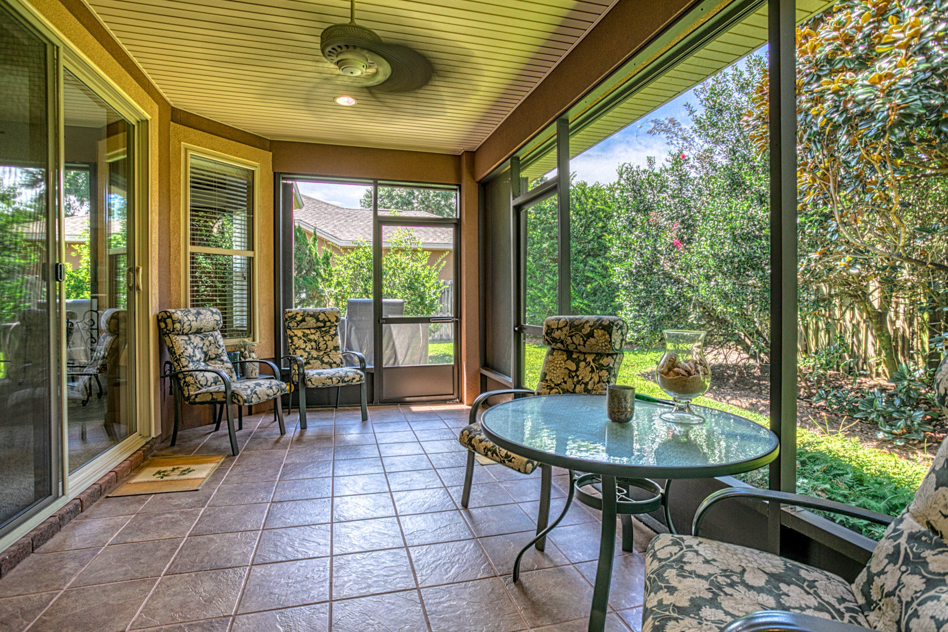 CHARDONNAY ESTATES - Residential