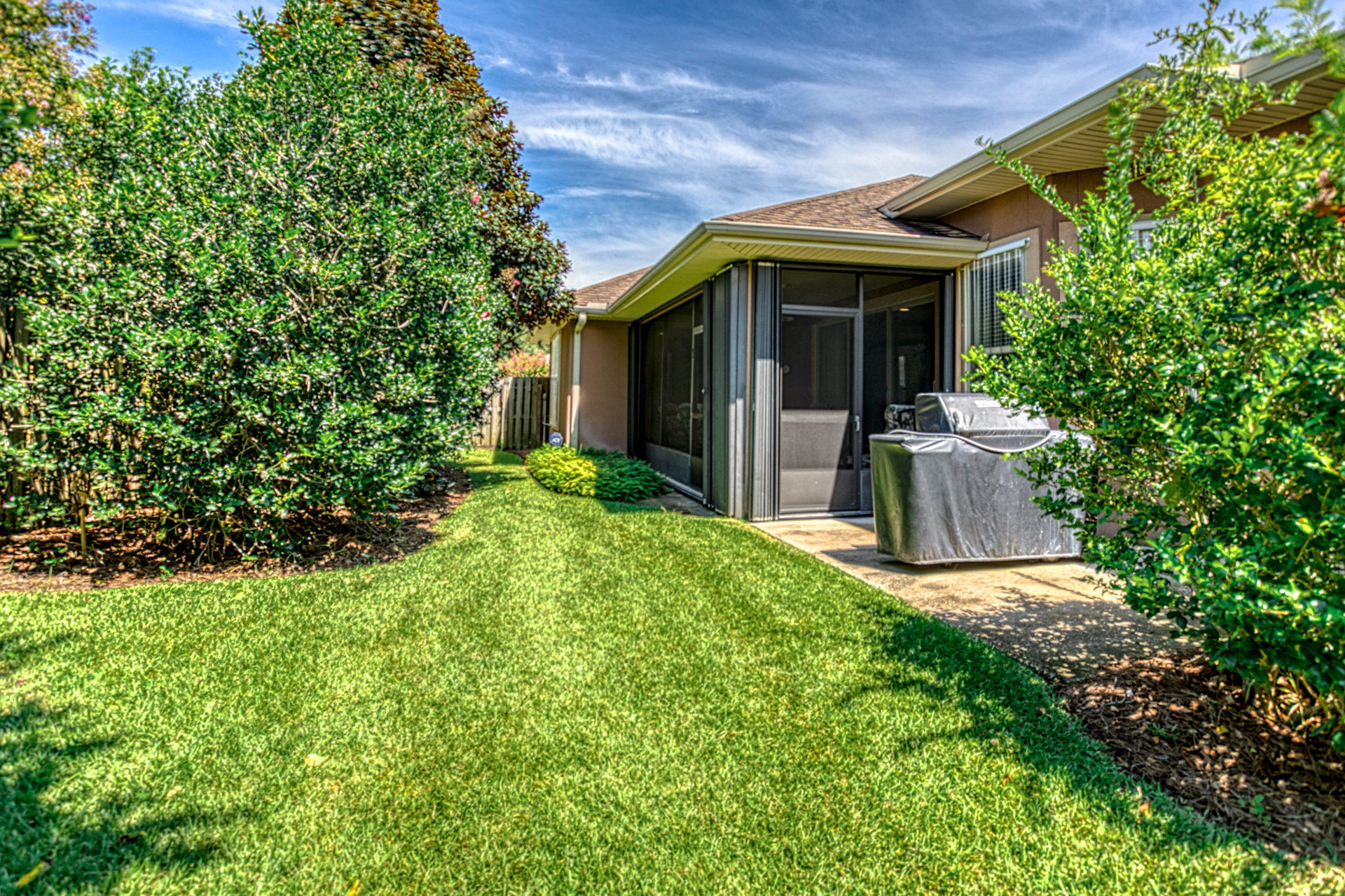 CHARDONNAY ESTATES - Residential