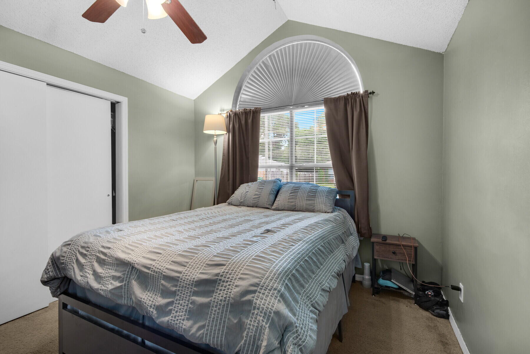 CASA LOMA S/D - Residential Lease