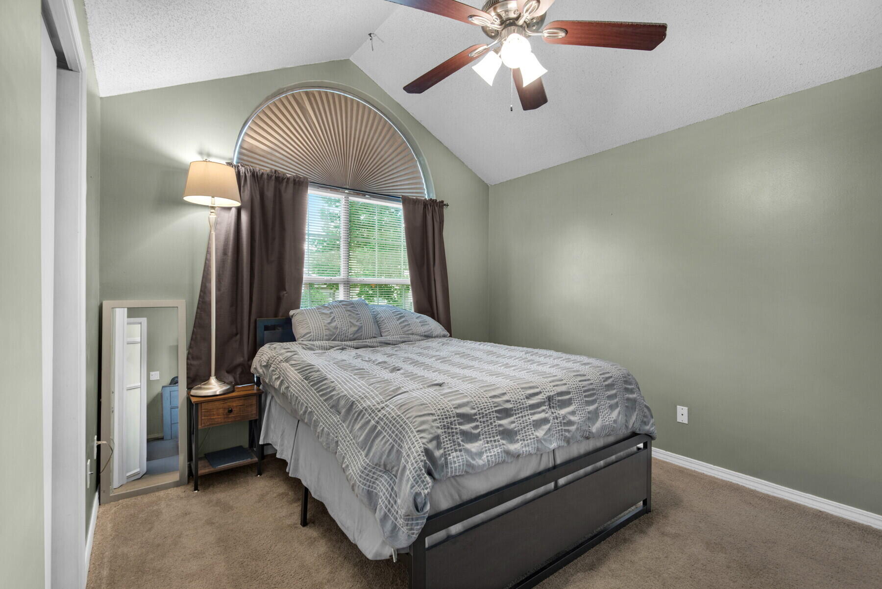CASA LOMA S/D - Residential Lease