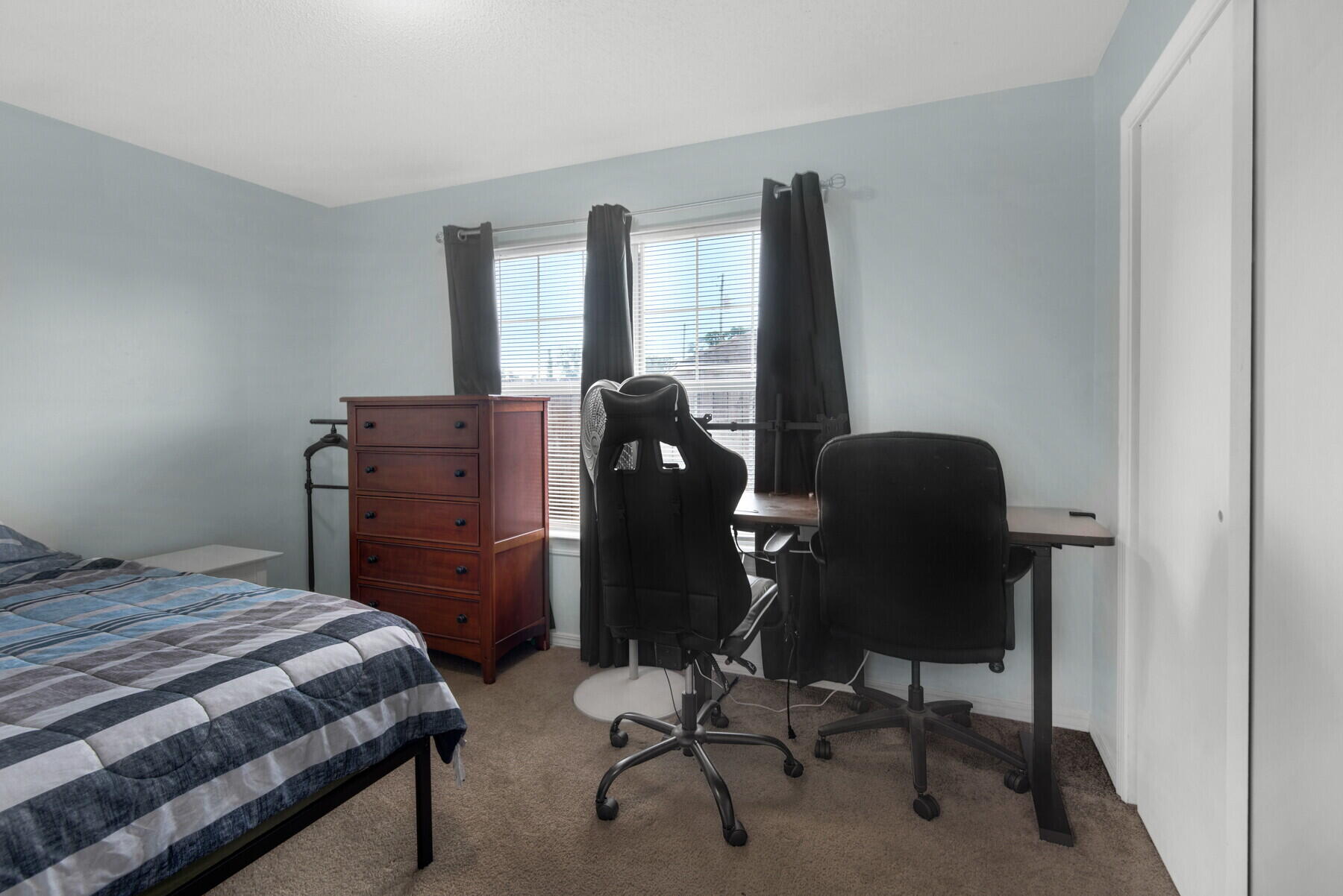 CASA LOMA S/D - Residential Lease