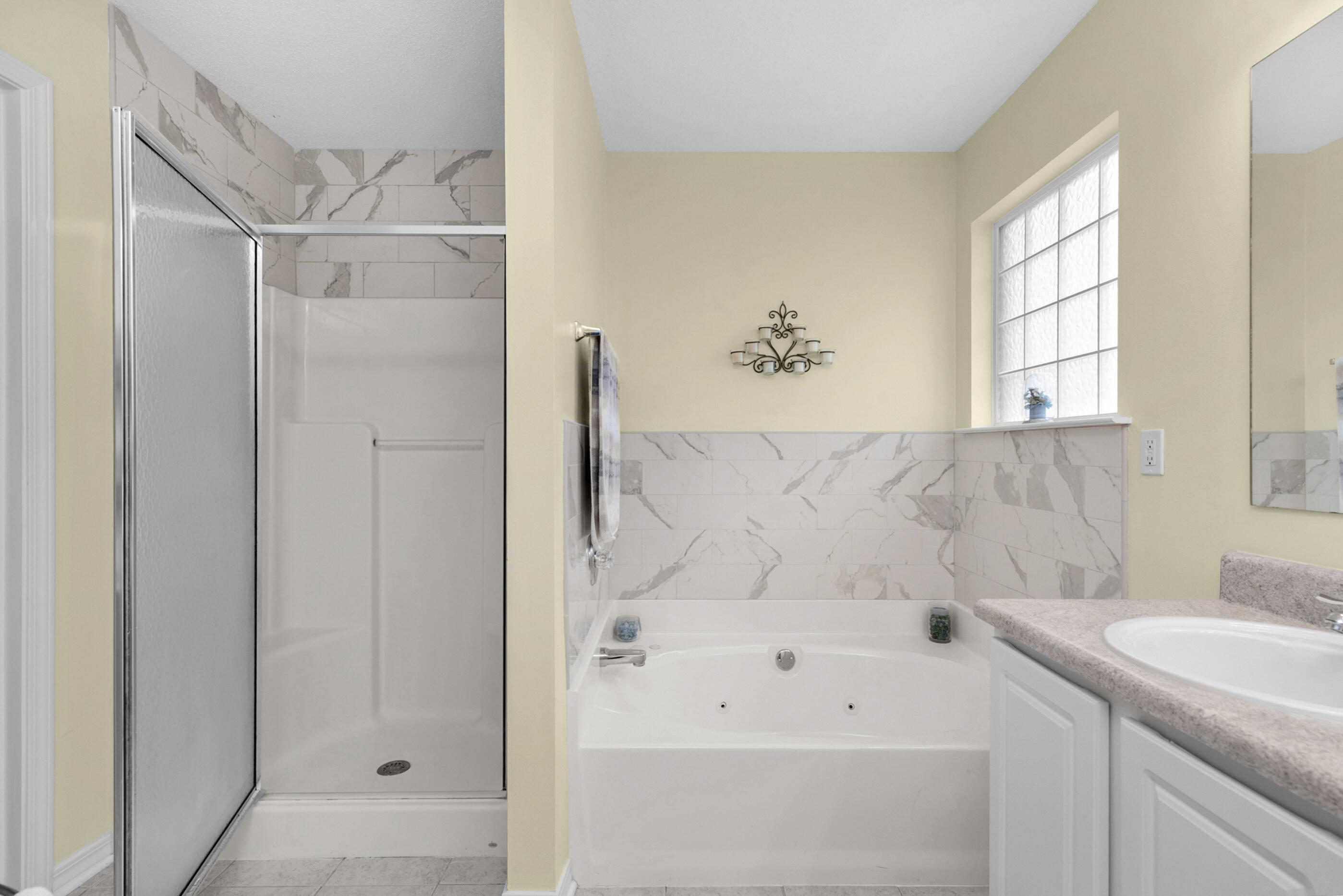 HOLLEY BY THE SEA, 1ST ADD - Residential