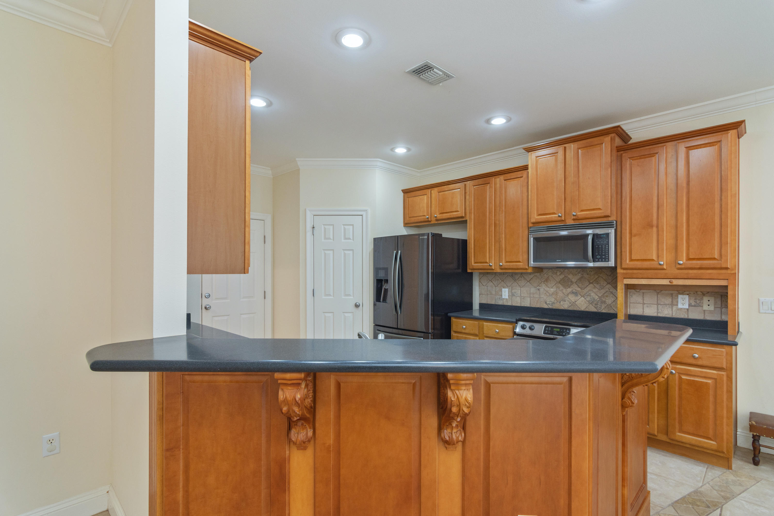 MEDITERRANEAN VILLAGE AT BLUEWATER BAY - Residential Lease