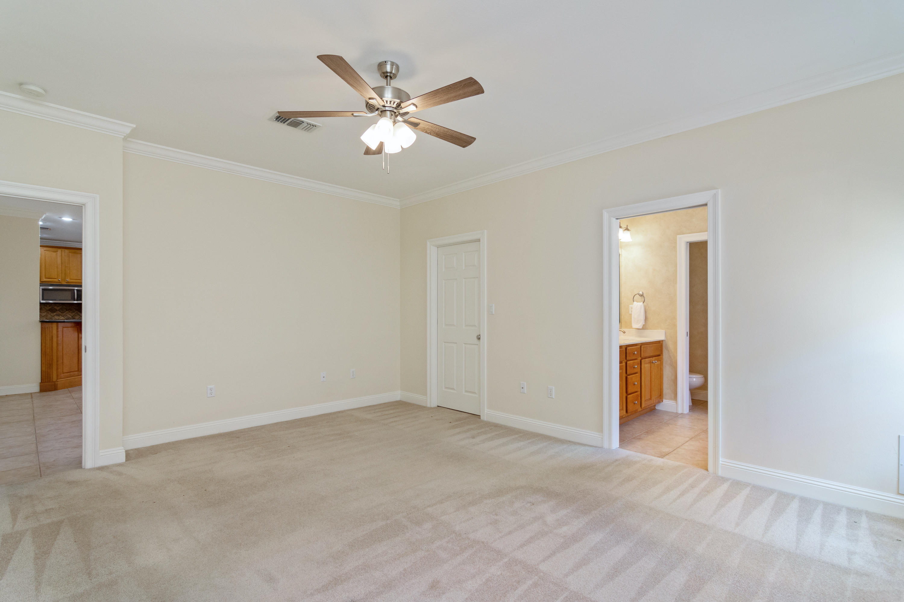 MEDITERRANEAN VILLAGE AT BLUEWATER BAY - Residential Lease