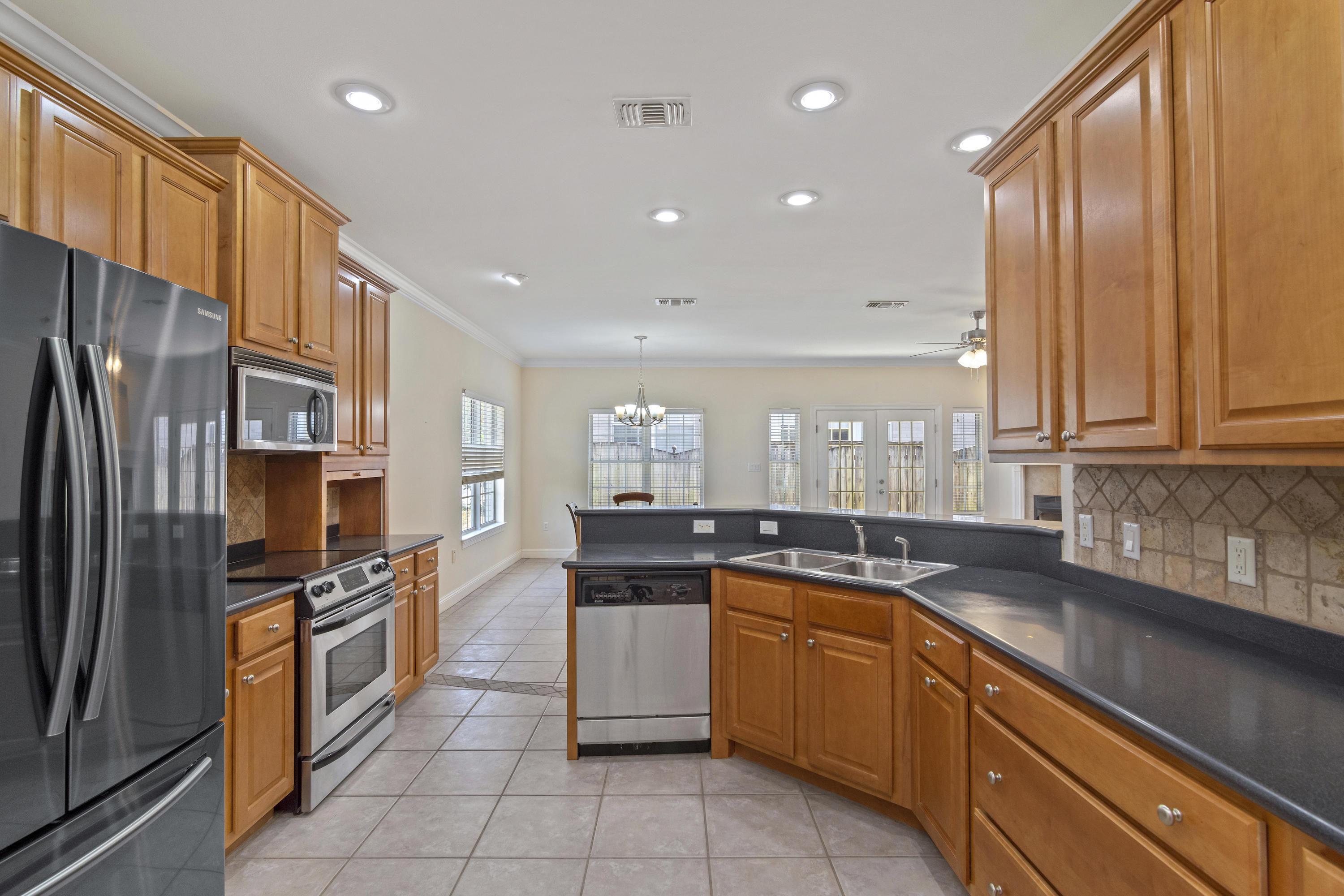 MEDITERRANEAN VILLAGE AT BLUEWATER BAY - Residential Lease