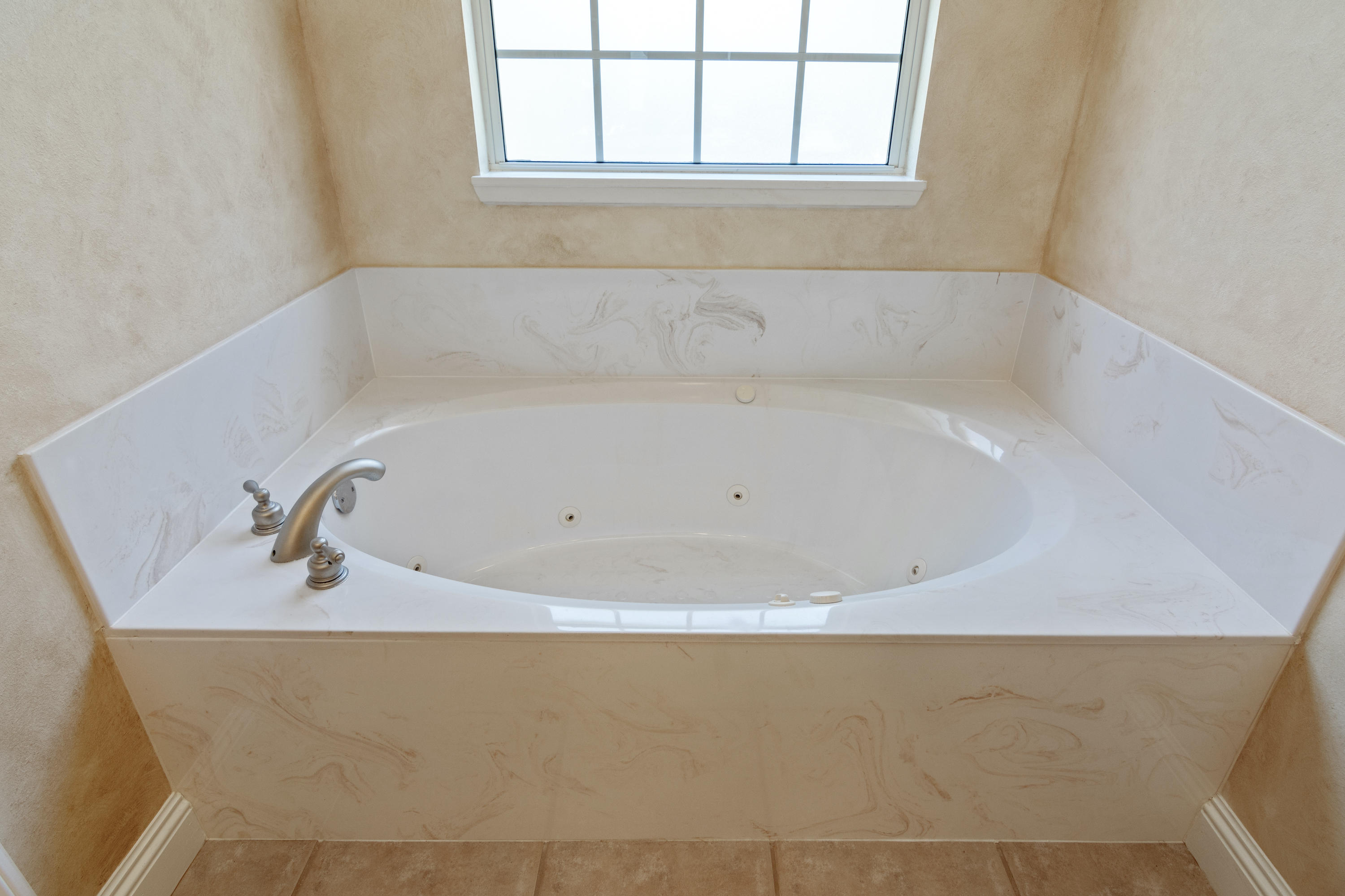 MEDITERRANEAN VILLAGE AT BLUEWATER BAY - Residential Lease