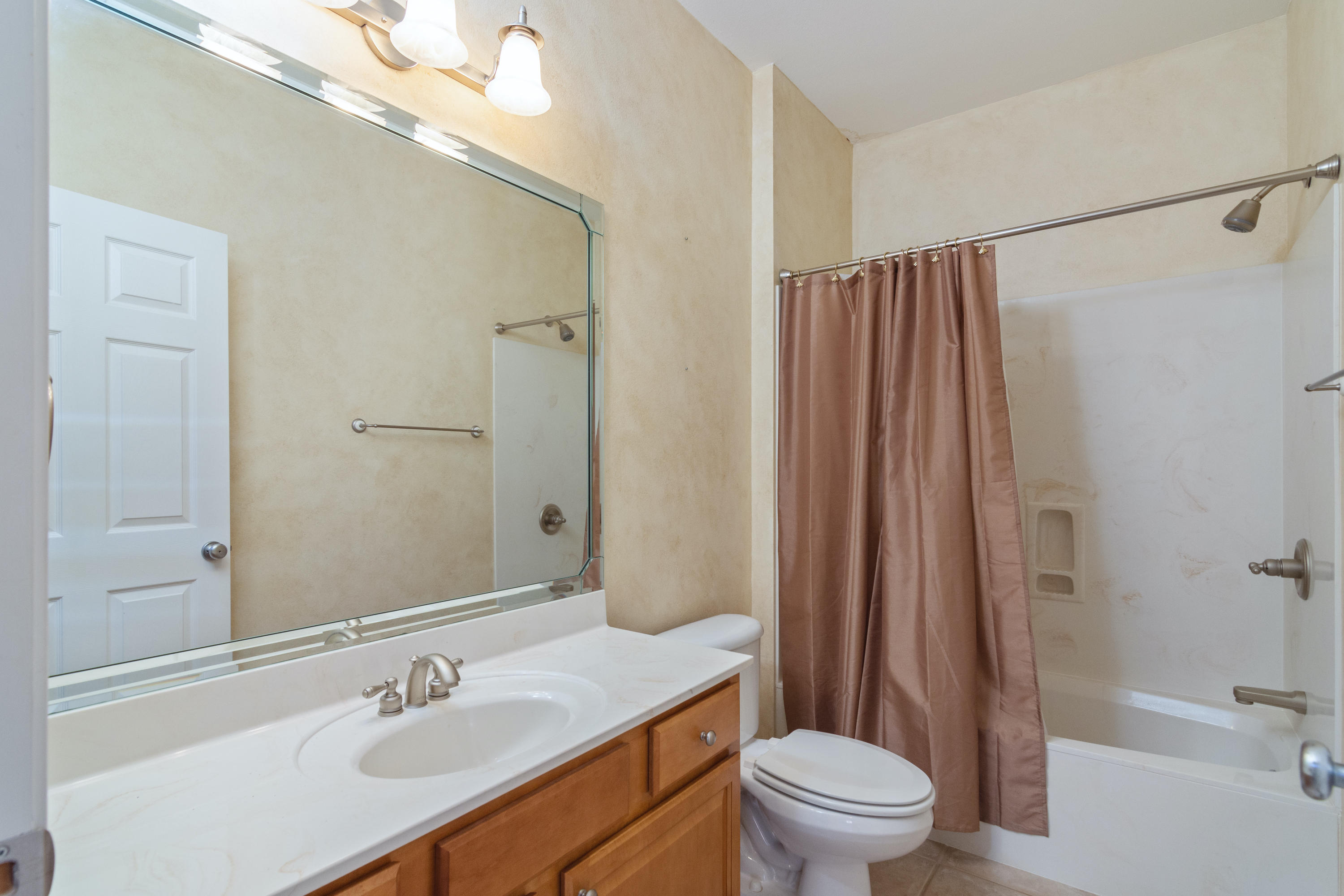 MEDITERRANEAN VILLAGE AT BLUEWATER BAY - Residential Lease