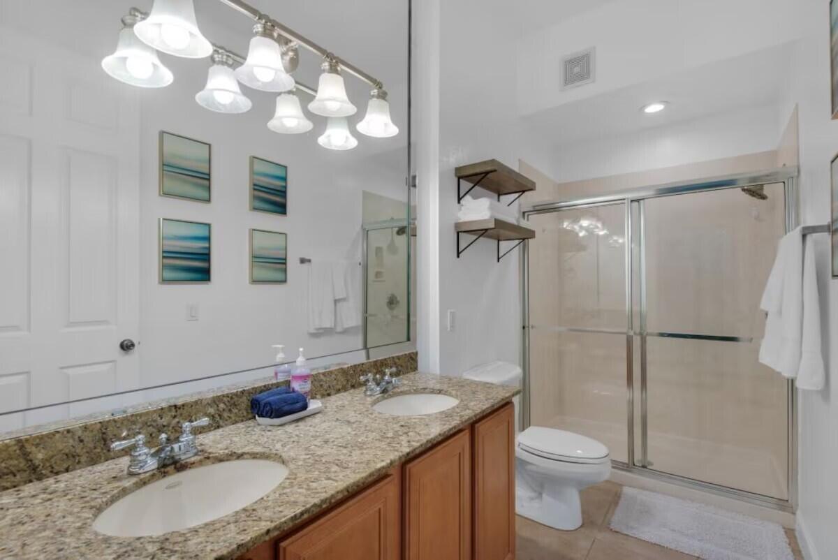 CRYSTAL COVE - Residential