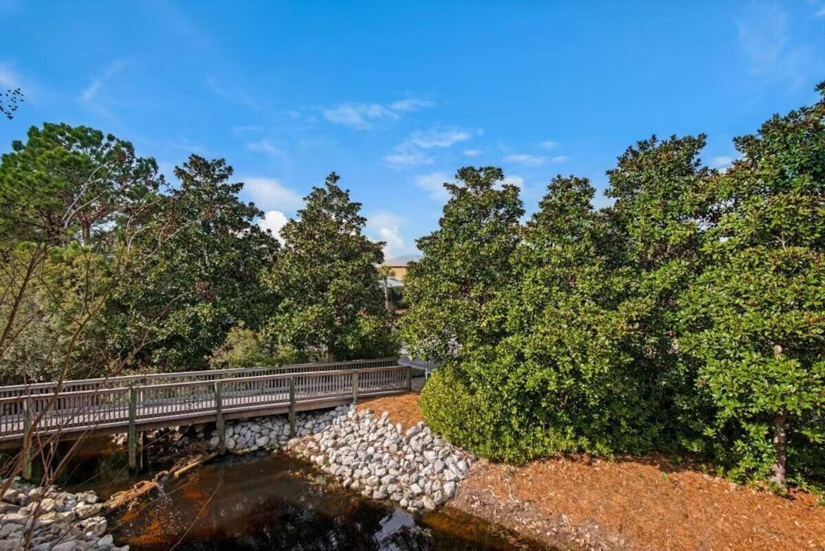 CRYSTAL COVE - Residential