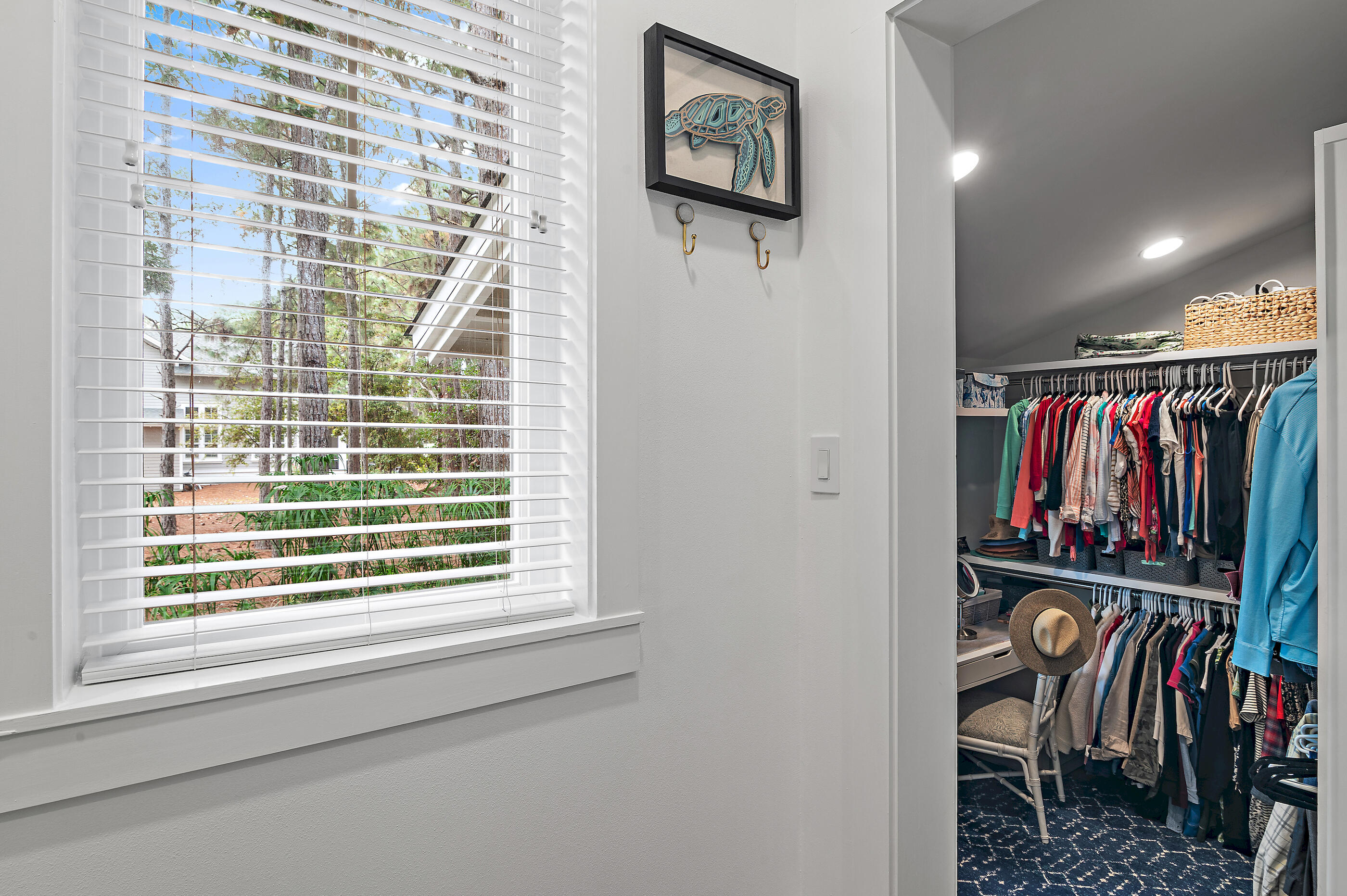 LAUREL GROVE - Residential