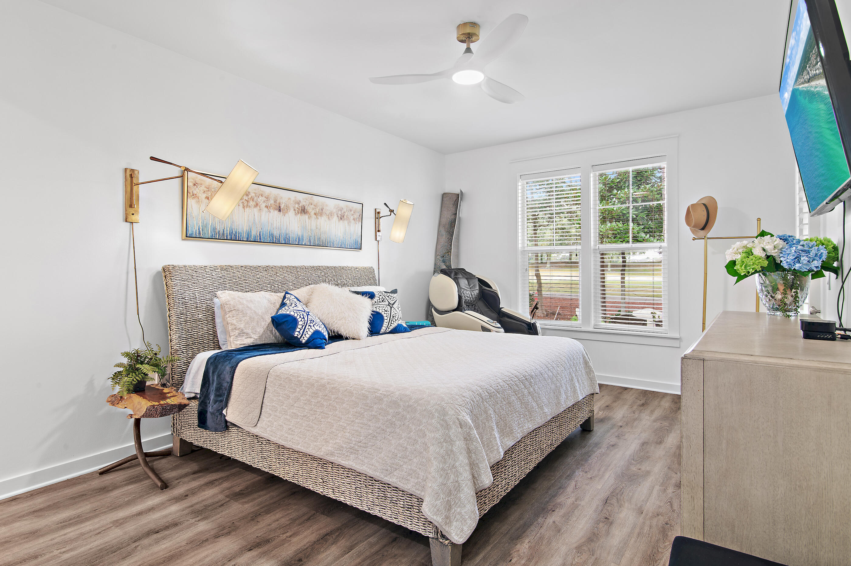 LAUREL GROVE - Residential