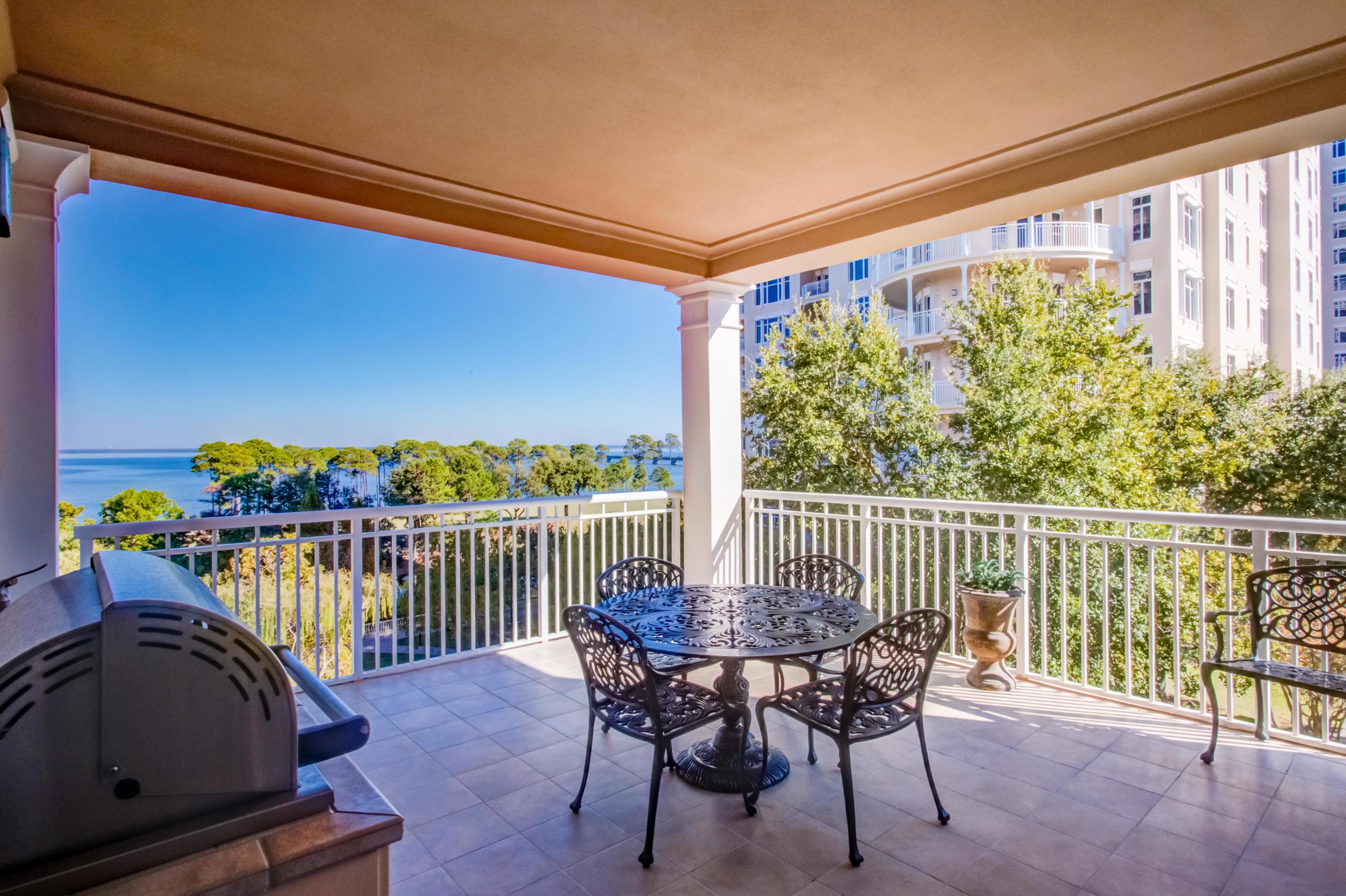 ONE WATER PLACE - Residential