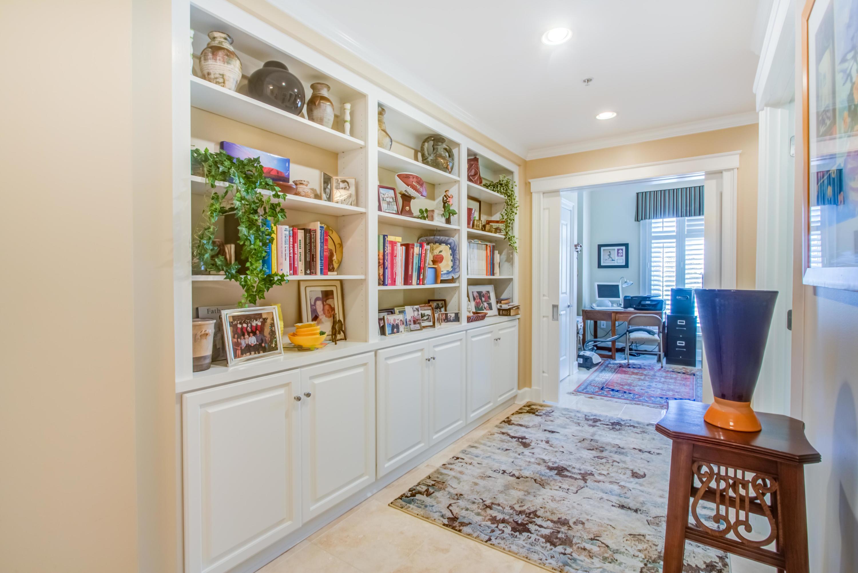 ONE WATER PLACE - Residential