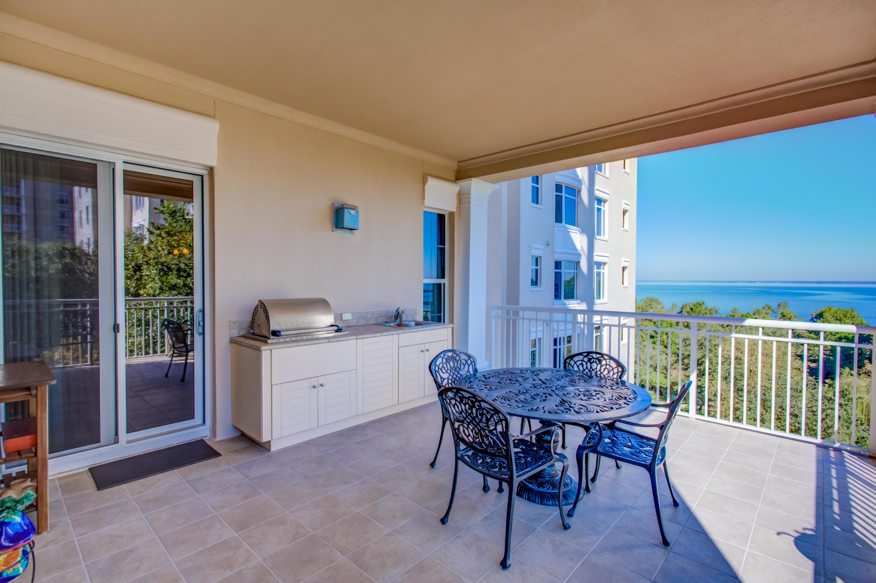 ONE WATER PLACE - Residential