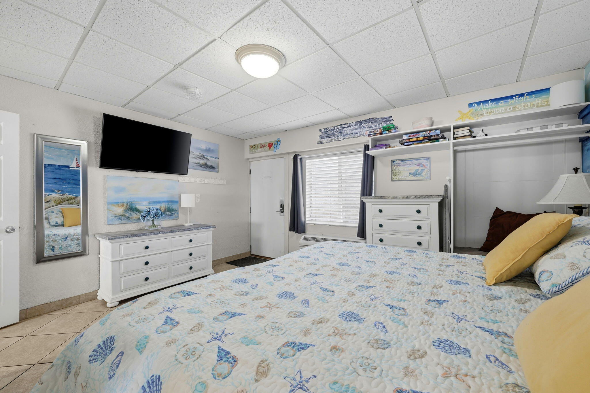 CONTINENTAL CONDO - Residential