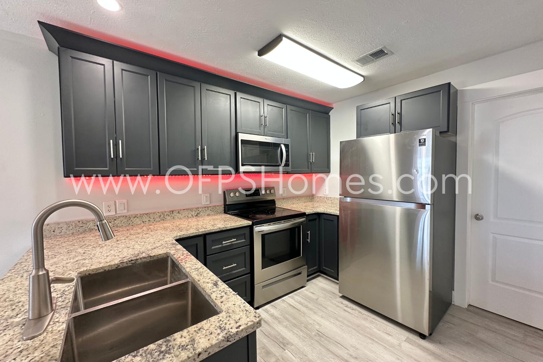 LAGUNA BEACH - Residential Lease