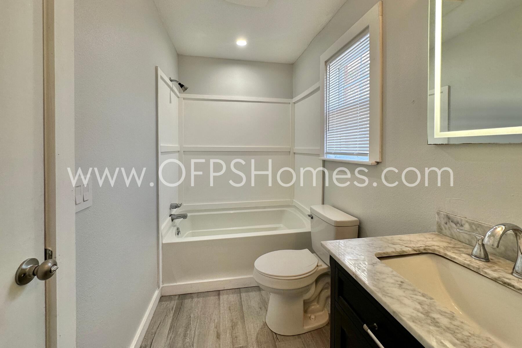 LAGUNA BEACH - Residential Lease