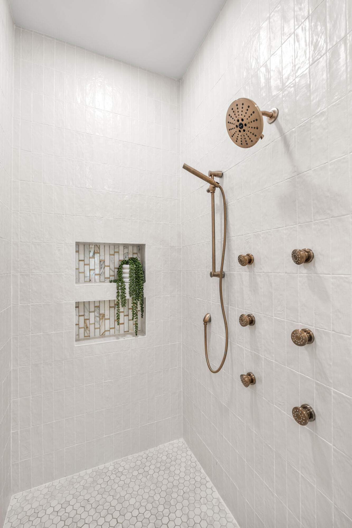 FOREST LAKES PH I - Residential