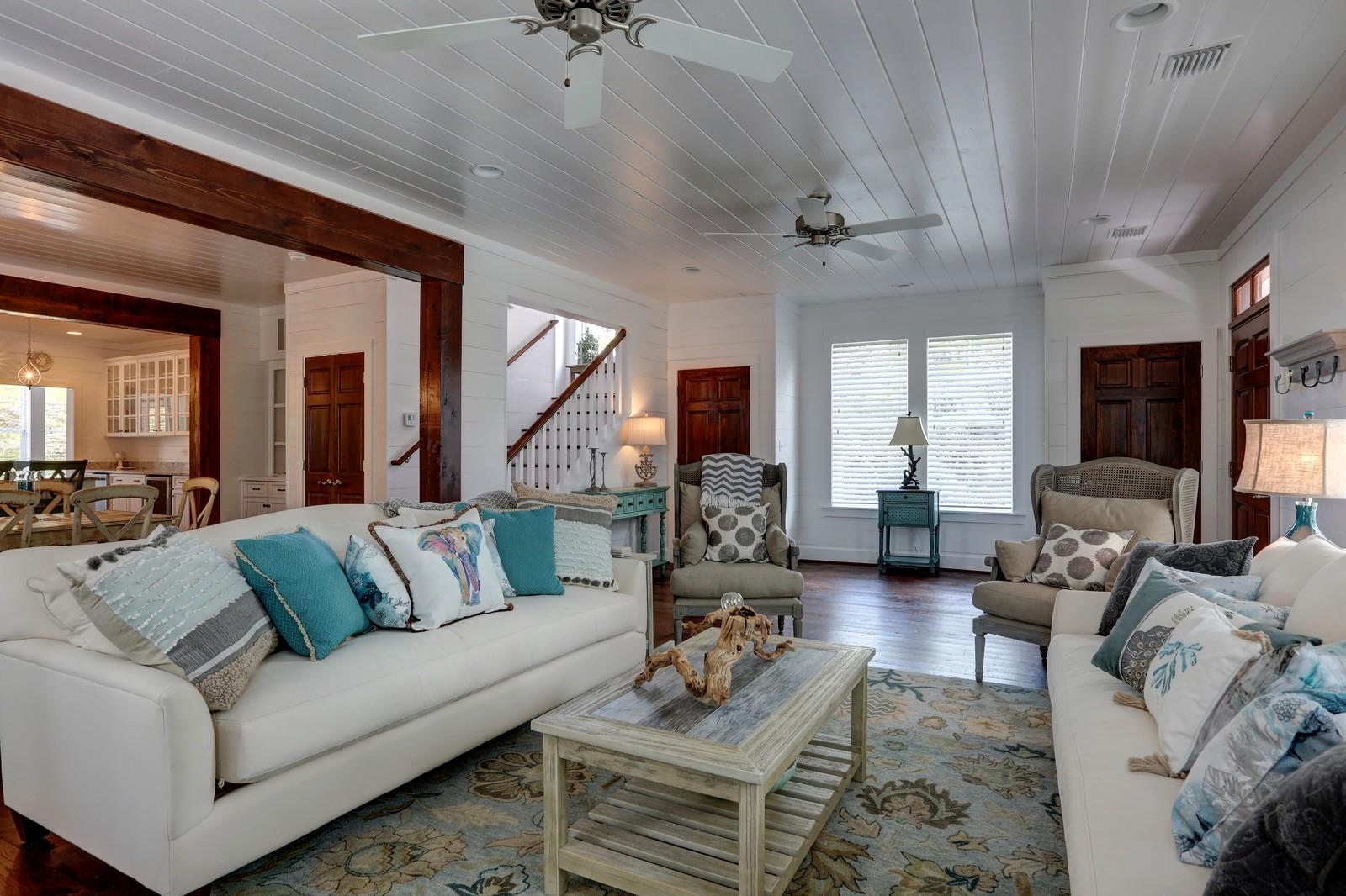 Blue Mountain Beach - Residential