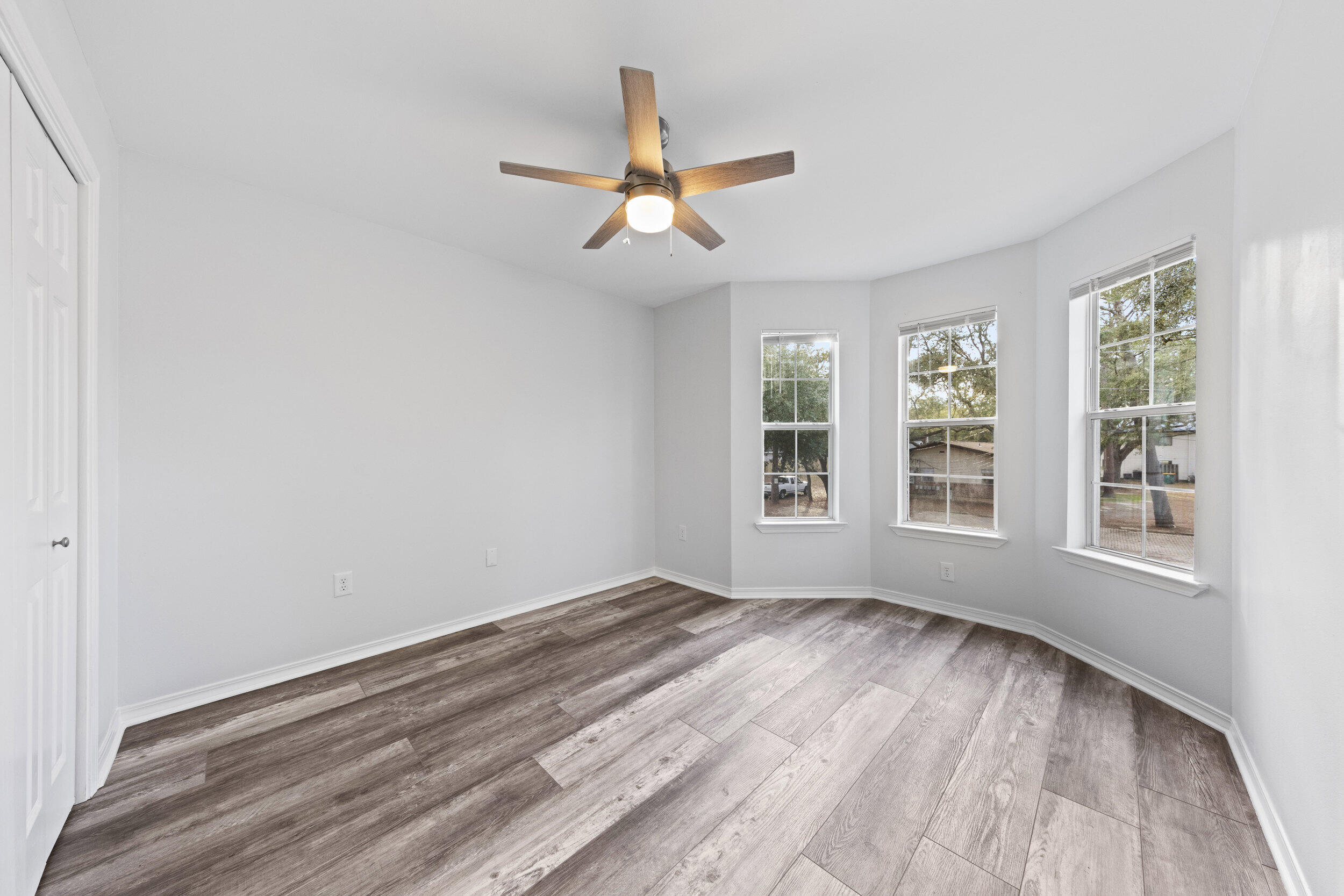 Valparaiso Pinecrest 2 - Residential Lease