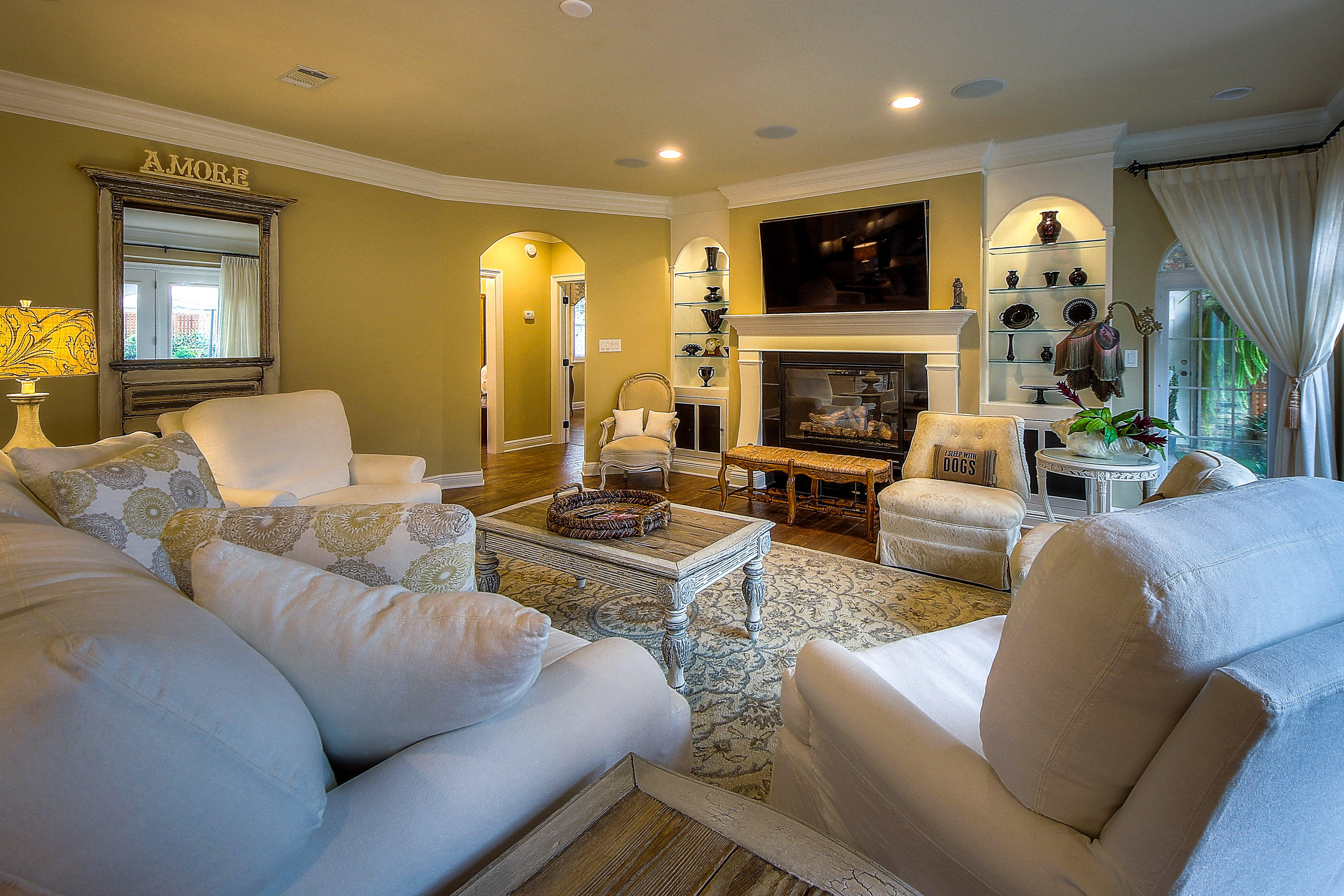 AVALON BEACH ESTATES - Residential