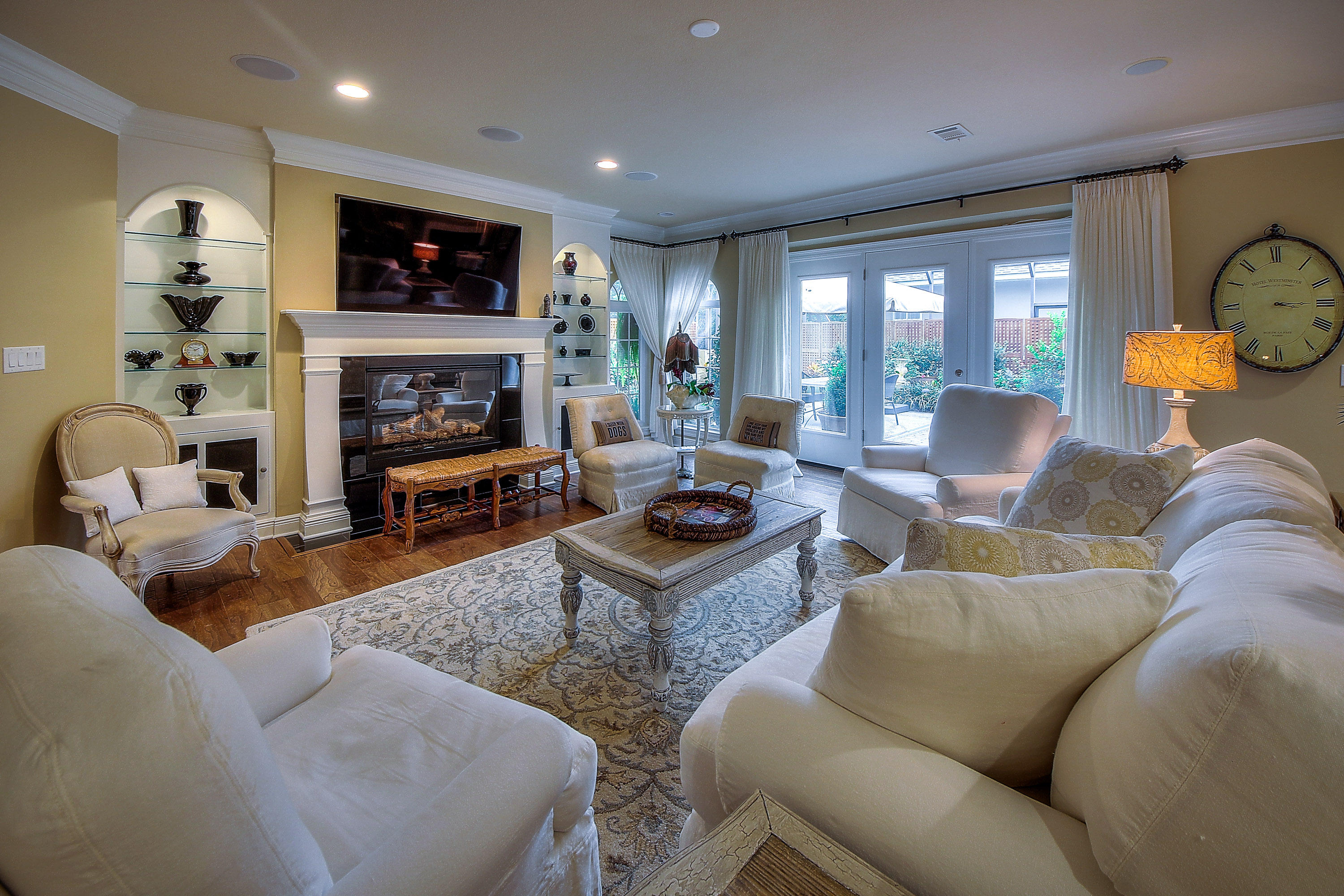 AVALON BEACH ESTATES - Residential